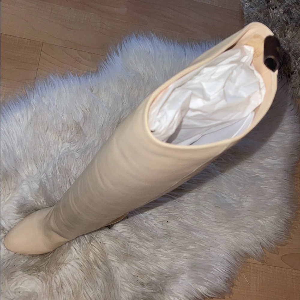 Louis Vuitton boots - Picture 3 of 7